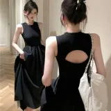 블랙 롱원피스 민소매 나시 등파임 포인트 슬리브리스 드레스