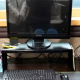 모니터 받침대 깔끔한모니터받침대 깔끔한선반 거북목