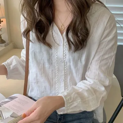여자 블라우스 심플한 셔츠 자수 브이넥 벌룬 긴팔 블라우스 오피스룩 출근룩