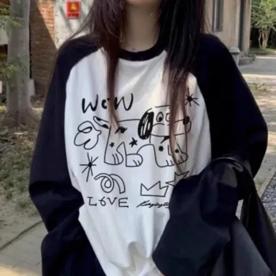 여성 긴팔 티셔츠 강아지 캐릭터 프린트 데일리룩 상의