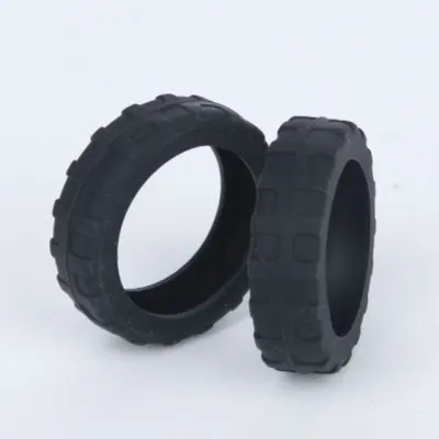 캐리어 바퀴커버 여행가방 휠덮개 소음방지 블랙 여행용품 내구성소재 소음감소
