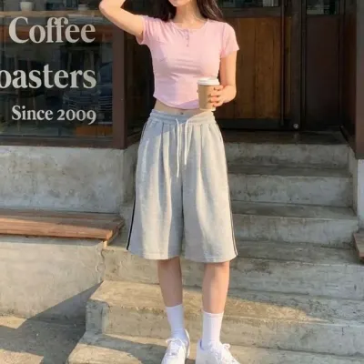사선 포인트 데일리 버뮤다 팬츠