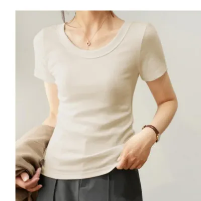 U넥 슬림 반팔 티셔츠 패션아이템 여름 U넥티셔츠 기본티셔츠