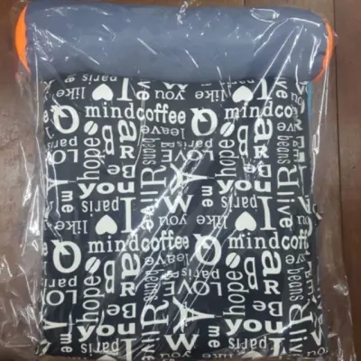 애견 삼각하우스 검정색영문