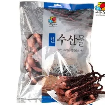 통족 오징어 반건조 오징어 맛있는 구이용 건어물 간식 통오징어 해산물 쫄깃한 먹거리 술안주 수산물