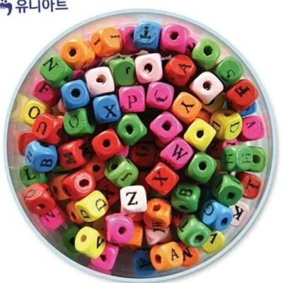 알파벳 나무 비즈 알파벳 비즈 다채로운 영어 글자 큐브 공예용 재료 팔찌 교육용 어린이 목걸이 유아 구슬