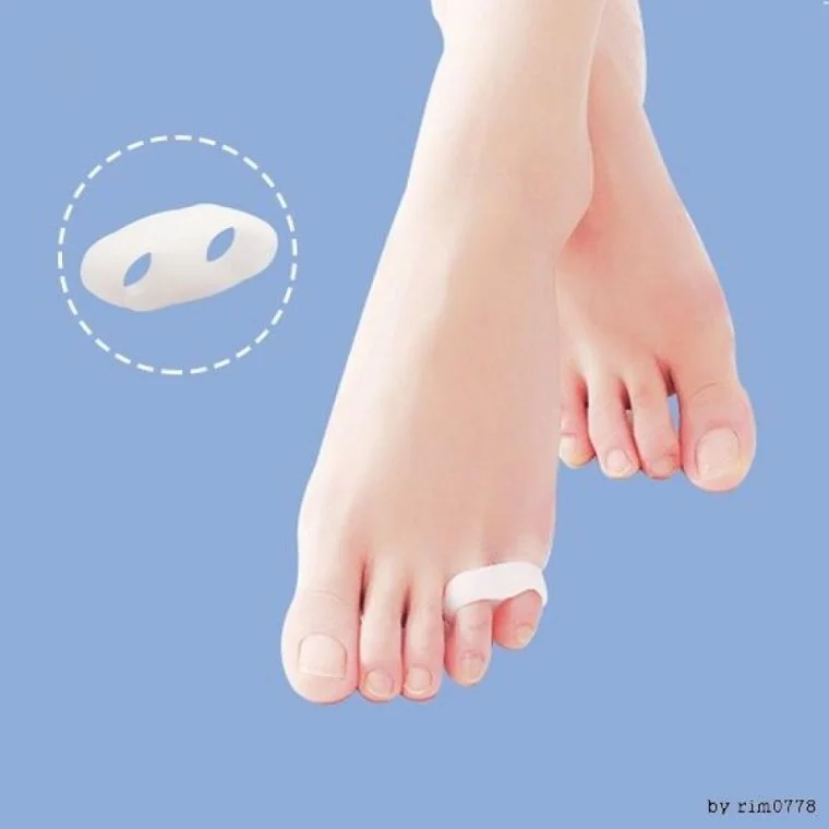 돼지코 새끼 발가락 관리2p 발가락링 벌리개 보호대 약지