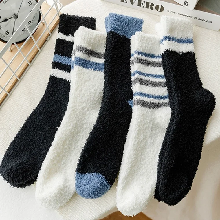준캡 남자 성인 학생 배색튜브 수면양말 도톰한 기모 중목양말