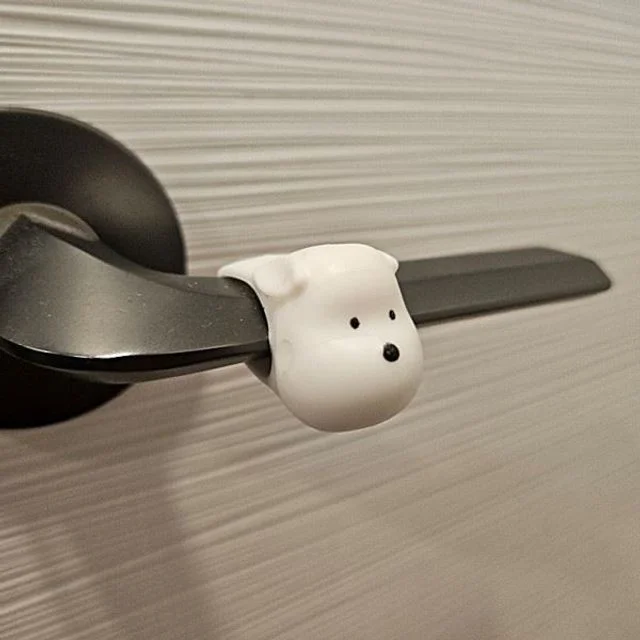 가드 문콕방지 강아지 도어쿠션 손잡이 실리콘 스토퍼 도어 범퍼 이사 무타공 보호대 문 벽지 선물 선물용