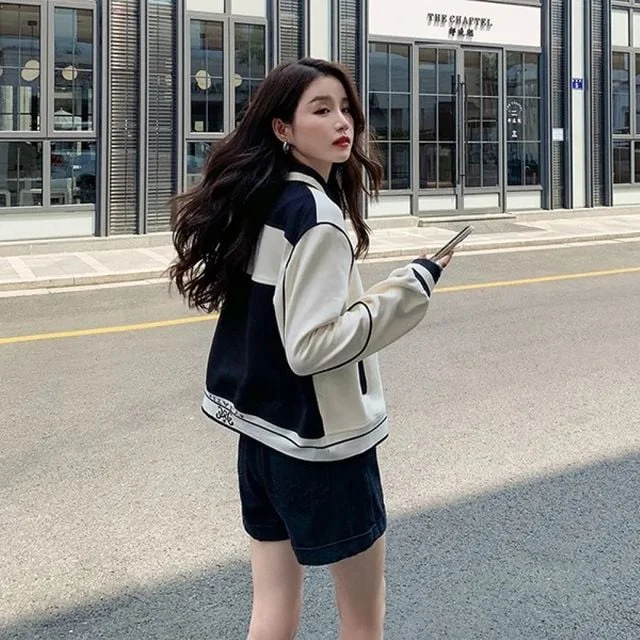 숏자켓 여성 레터링 자수 베이직 아우터 일상복